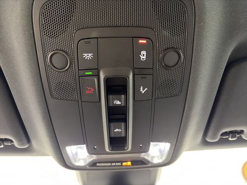 Certified 2025 Audi Q3 2.0T Premium image 29