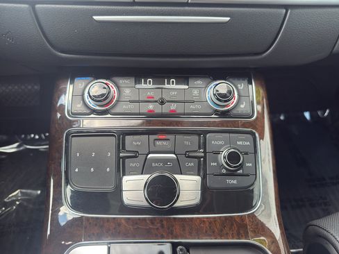 Used 2013 Audi A8 3.0T w/ Convenience Pkg AWD/4WD image 27