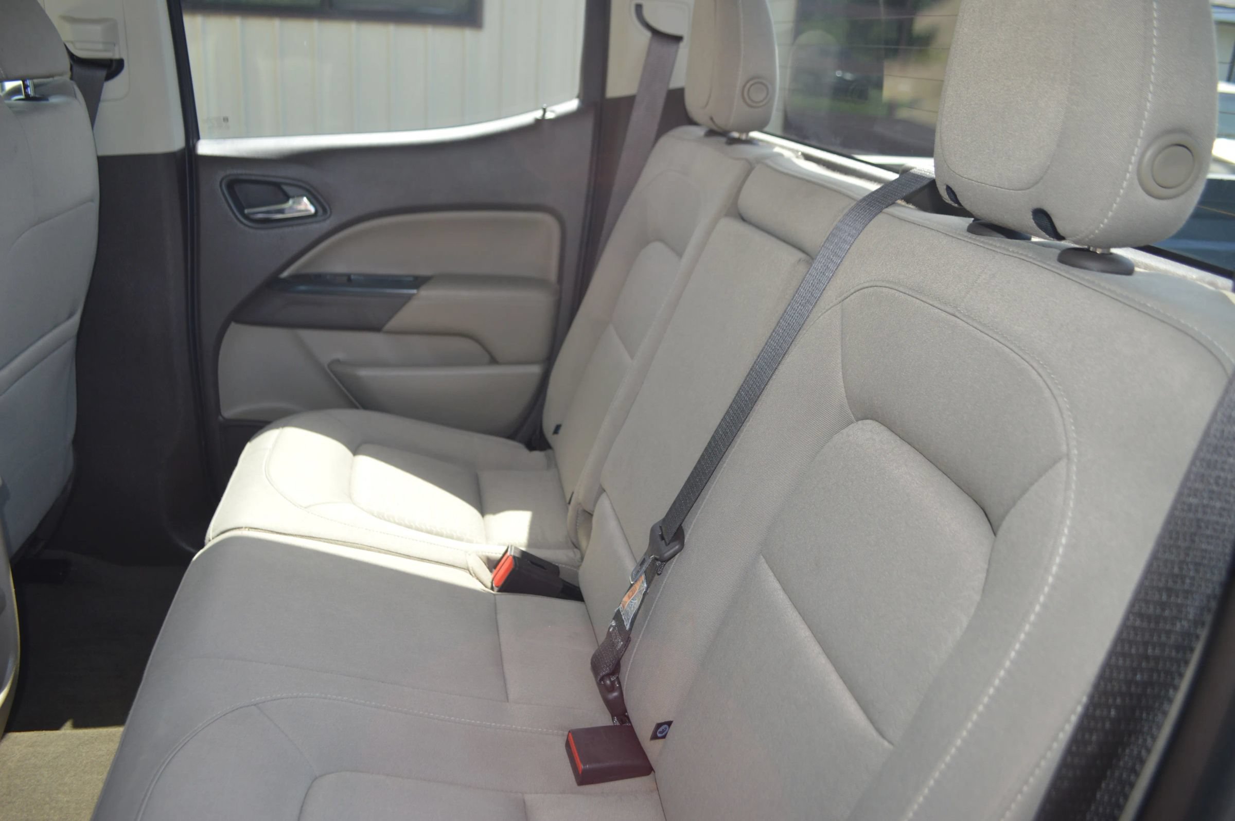 Used 2018 GMC Canyon SLE RWD image 21