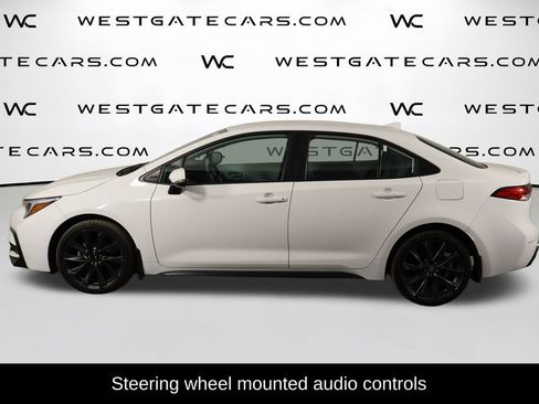 Used 2024 Toyota Corolla SE image 5