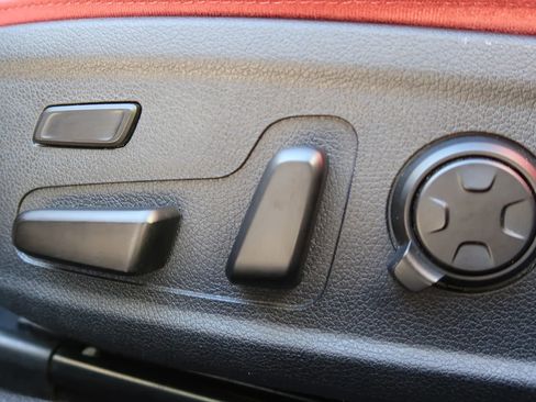 Used 2018 Kia Stinger GT2 image 28