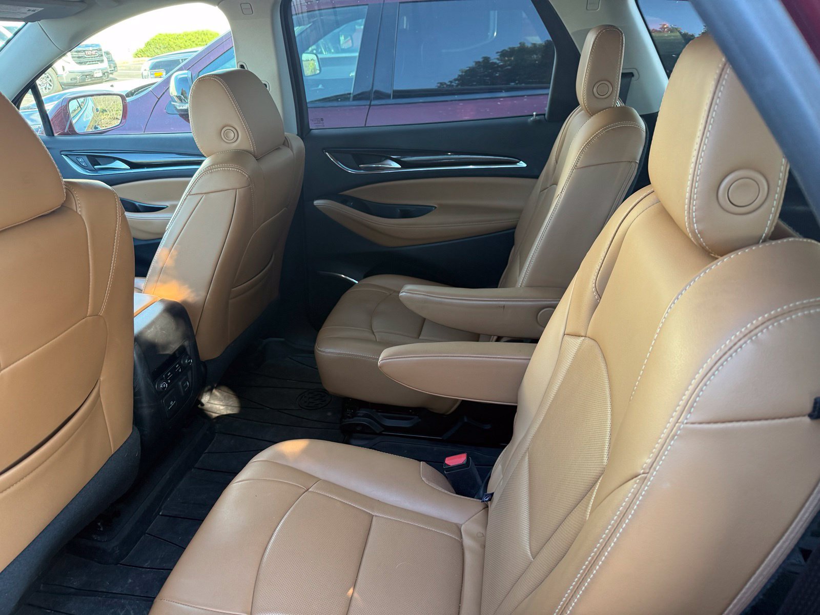 Used 2018 Buick Enclave Premium w/ Trailering Package AWD/4WD image 3