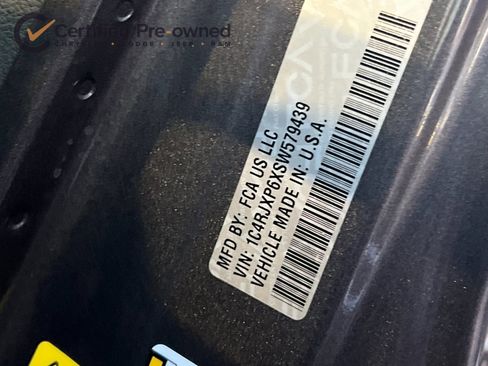 Certified 2025 Jeep Wrangler Unlimited Sahara image 29