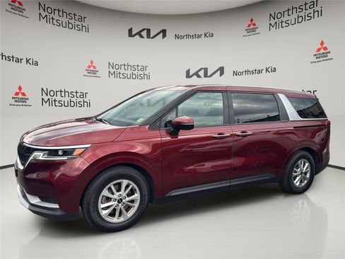 Used 2022 Kia Carnival LX FWD image 1