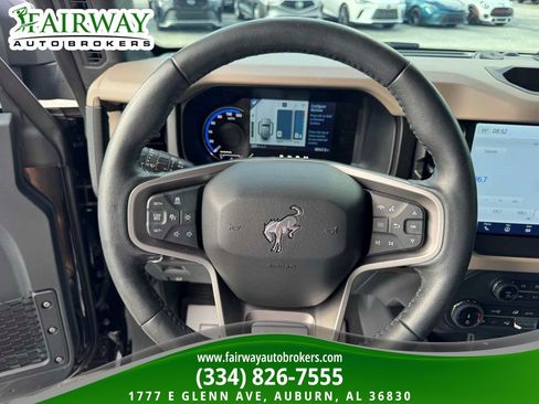 Used 2022 Ford Bronco Wildtrak AWD/4WD image 17