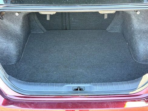 Used 2025 Nissan Altima 2.5 SV image 10