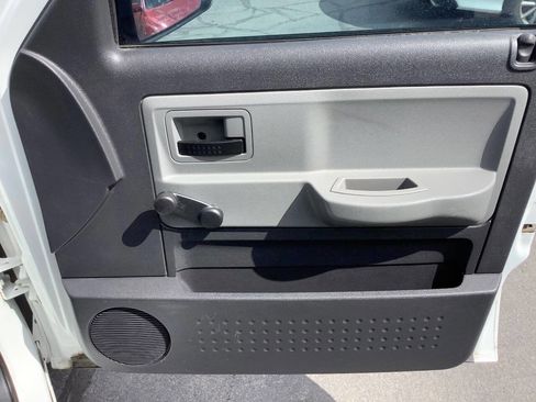 Used 2010 Dodge Dakota ST w/ Extra Security Group AWD/4WD image 37