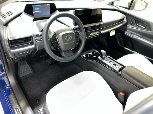 New 2026 Toyota Prius XLE image 13