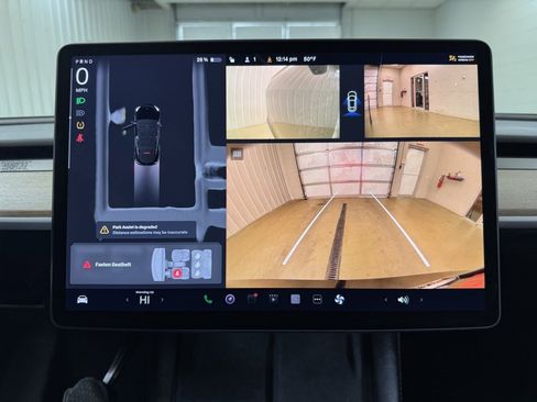 Used 2023 Tesla Model Y Long Range image 37