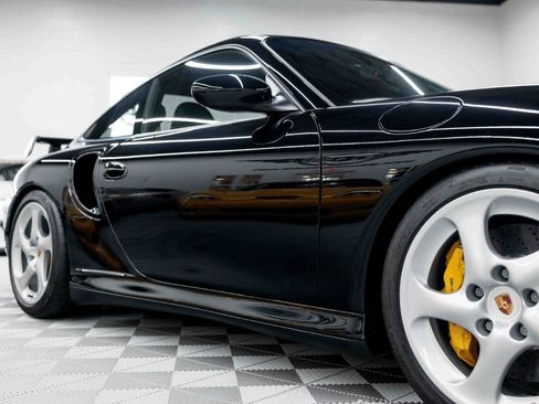Used 2002 Porsche 911 GT2 RWD image 17