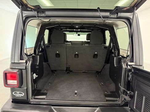 Used 2021 Jeep Wrangler Unlimited Sport AWD/4WD image 9