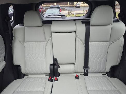 New 2026 Mitsubishi Outlander SEL image 24