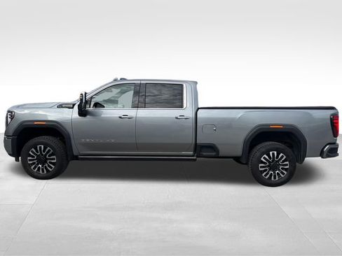 Used 2024 GMC Sierra 2500 Denali Ultimate AWD/4WD image 11