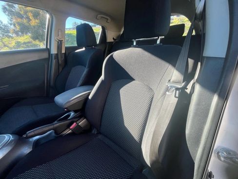 Used 2015 Nissan Juke S image 15