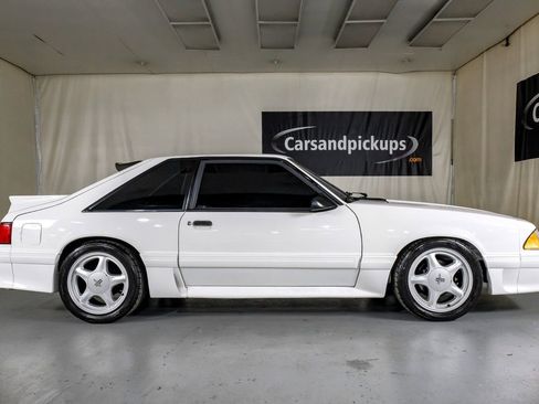 Used 1993 Ford Mustang GT image 4