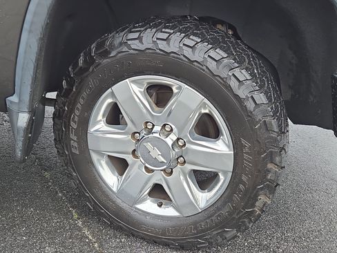 Used 2020 Chevrolet Silverado 2500 LTZ image 6