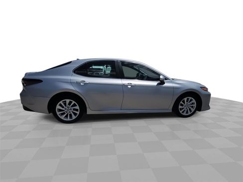 Used 2023 Toyota Camry LE FWD image 9