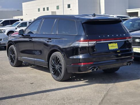 Used 2022 Lincoln Aviator Reserve w/ Equipment Group 201A image 7