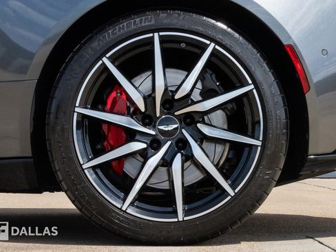 Used 2017 Aston Martin DB11 V12 image 9