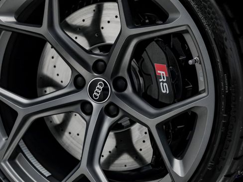 Used 2025 Audi RS 6 performance image 92