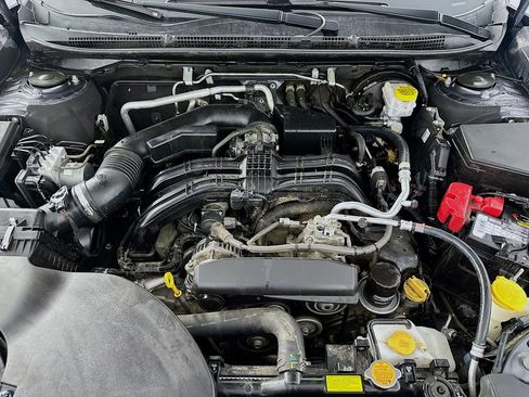 Used 2022 Subaru Outback Touring AWD/4WD image 32