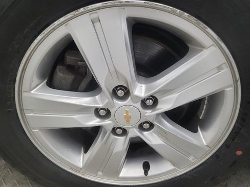 Used 2021 Chevrolet Trax LS w/ Tint and Cruise Package FWD image 31