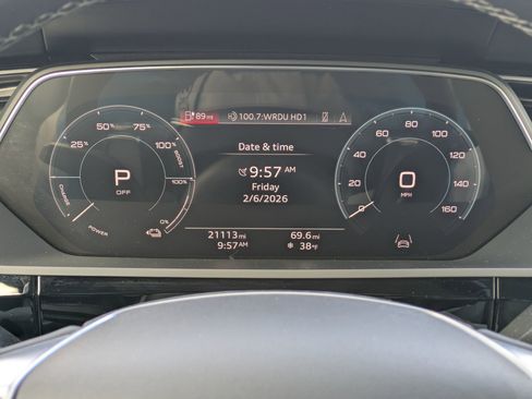 Used 2024 Audi Q8 e-tron Premium Plus w/ Premium Plus Package image 10