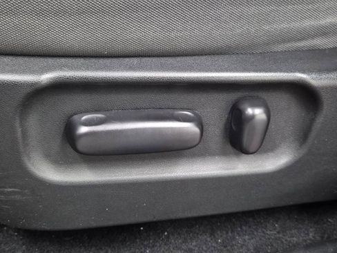 Used 2020 Toyota Tacoma 2WD Double Cab image 21