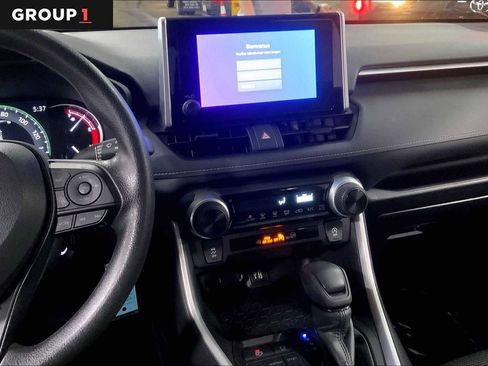 Used 2024 Toyota RAV4 LE image 7