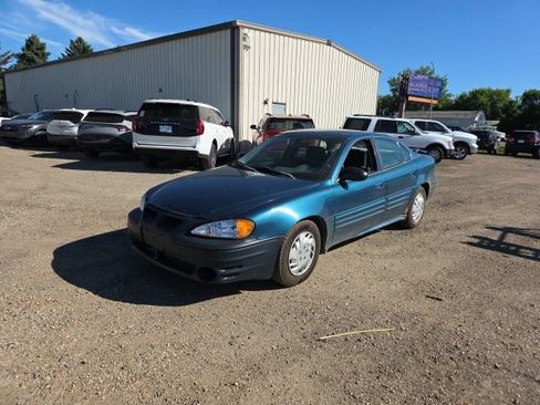 Used 2002 Pontiac Grand Am SE w/ Solid Value Appearance Pkg FWD image 5