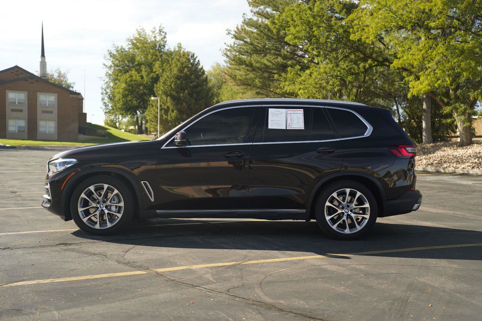 Used 2021 BMW X5 xDrive40i AWD/4WD image 2