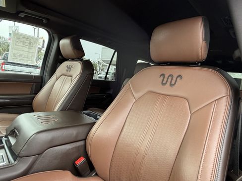 Certified 2023 Ford Expedition Max King Ranch image 16