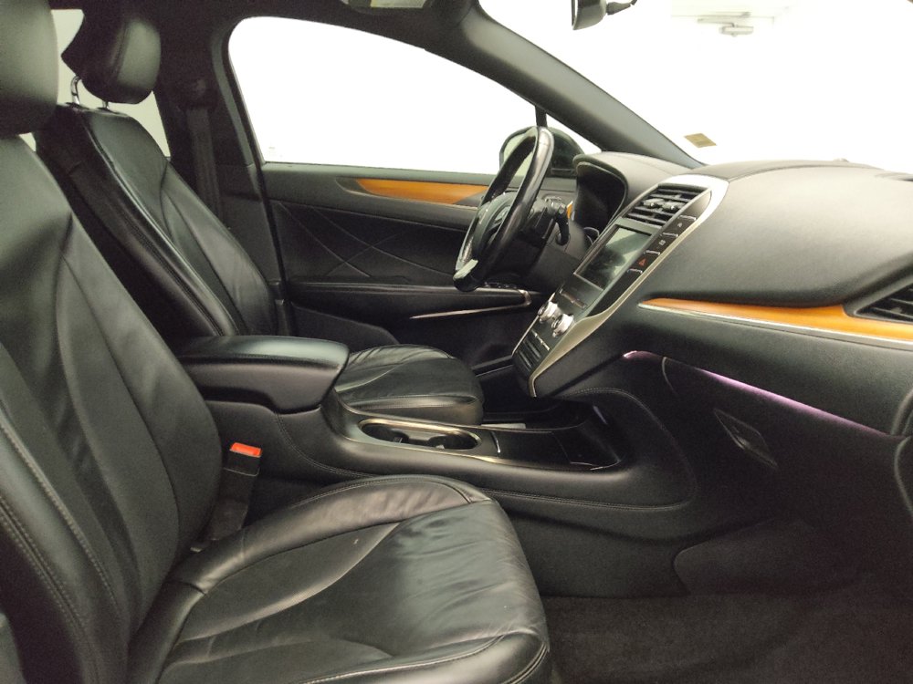 Used 2019 Lincoln MKC Select w/ Select Plus Package FWD image 21