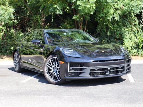 Used 2024 Porsche Panamera 4 AWD/4WD image 2
