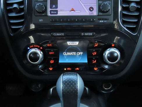 Used 2012 Nissan Juke SV image 20