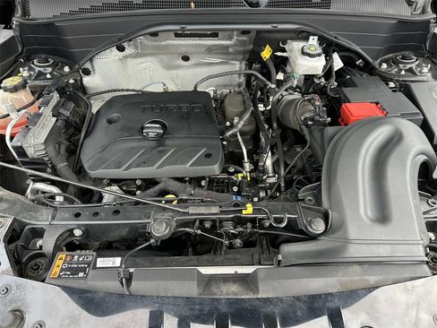 Used 2022 Chevrolet TrailBlazer RS w/ Sun and Liftgate Package image 11