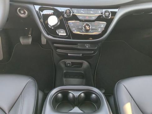 New 2026 Chrysler Voyager LX image 22