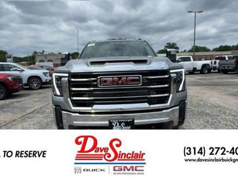 New 2026 GMC Sierra 3500 SLT AWD/4WD image 3