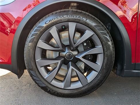 Used 2025 Tesla Model X image 7