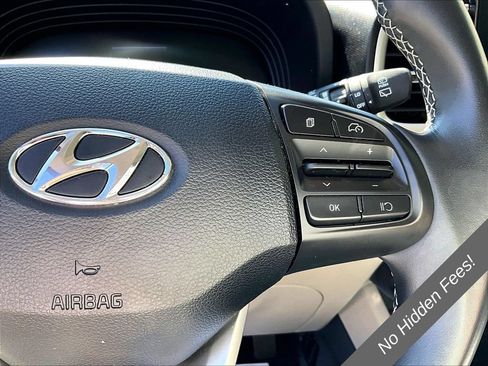 Used 2023 Hyundai Venue SEL w/ Cargo Package FWD image 16