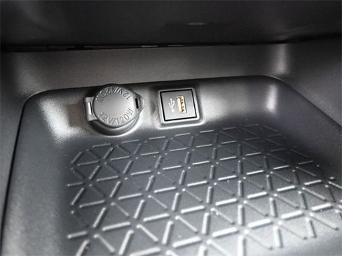 New 2025 Toyota RAV4 LE image 4