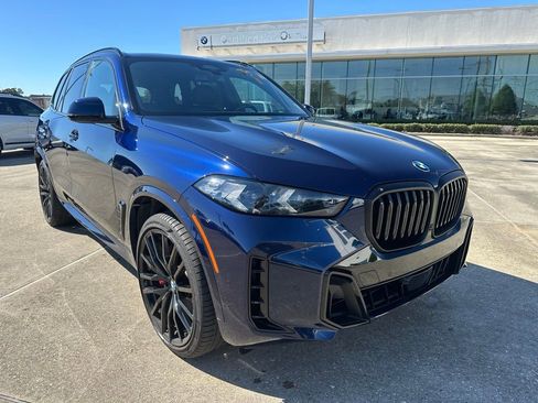 Certified 2024 BMW X5 xDrive40i w/ M Sport Package image 3