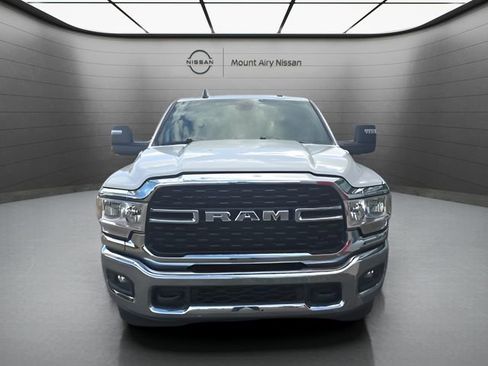 Used 2024 RAM 2500 Big Horn AWD/4WD image 1
