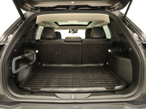 Used 2018 Jeep Cherokee Limited w/ Technology Group image 39