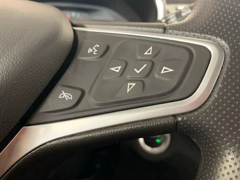 Used 2023 Chevrolet Equinox LS AWD/4WD image 29