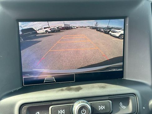 Used 2024 GMC Terrain SLE image 21