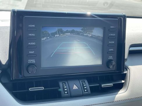 Used 2019 Toyota RAV4 XLE Premium w/ Cold Weather Package FWD image 27