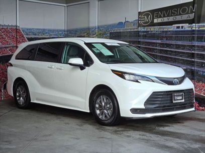 Certified 2023 Toyota Sienna LE