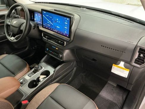 New 2026 Ford Bronco Sport Outer Banks w/ Outer Banks Tech Package+ image 19