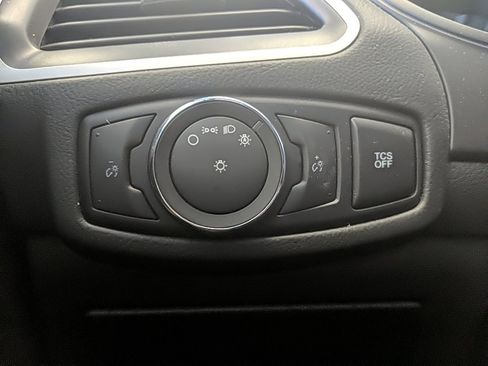 Used 2022 Ford Edge SEL image 23